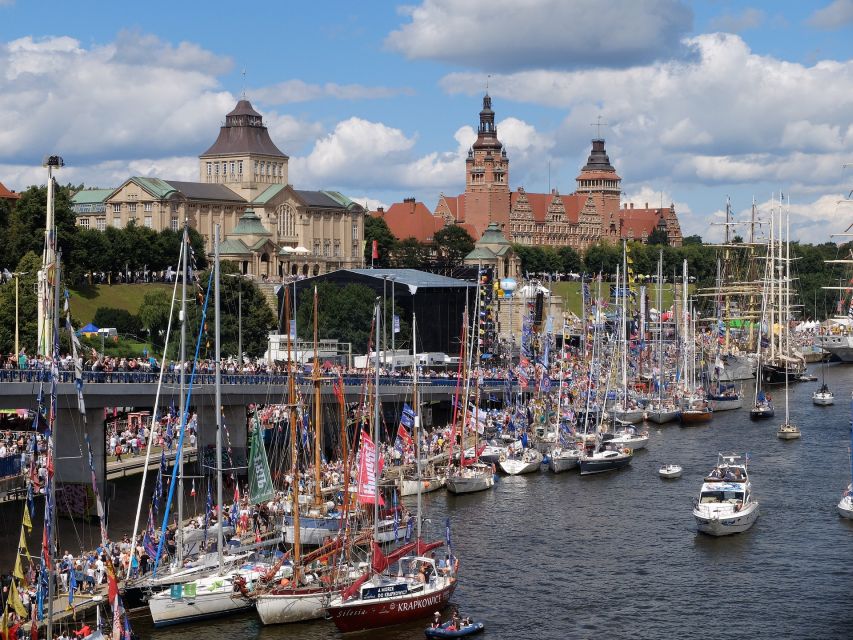 Szczecin: Old Town Highlights Private Walking Tour - Tour Overview and Pricing