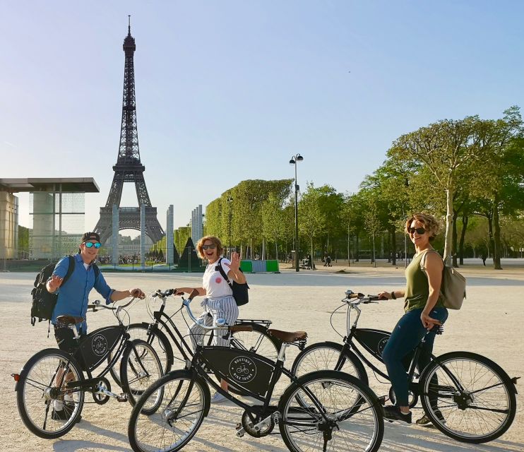 The Best of Paris: Small Group Bike Tour Like a Local - Tour Overview