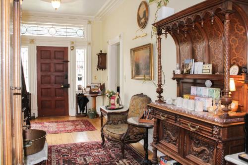 The Borland House Inn - Overview and Location