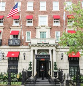 The Eliot Hotel - Hotel Overview and Location