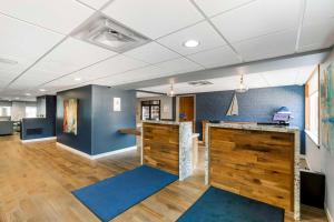 The Harborview, Ascend Hotel Collection - Hotel Overview and Location