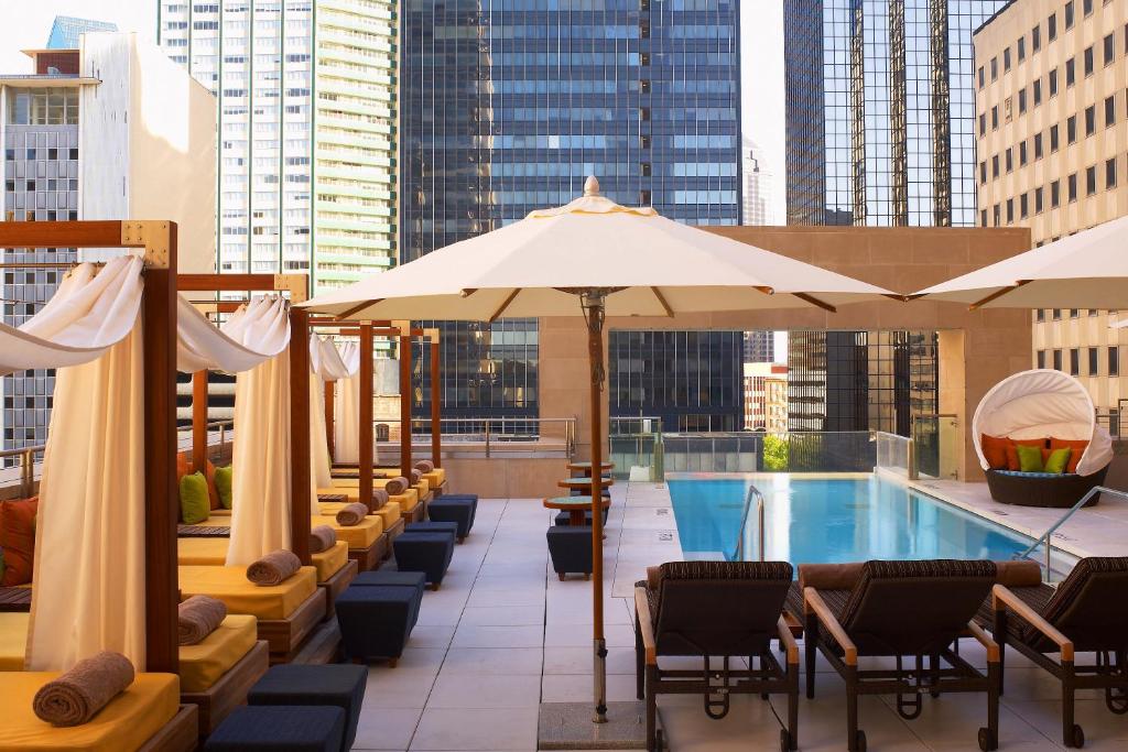 The Joule - Hotel Overview and Location