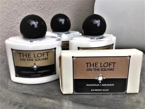 The Loft on the Square - Hotel Overview and Location