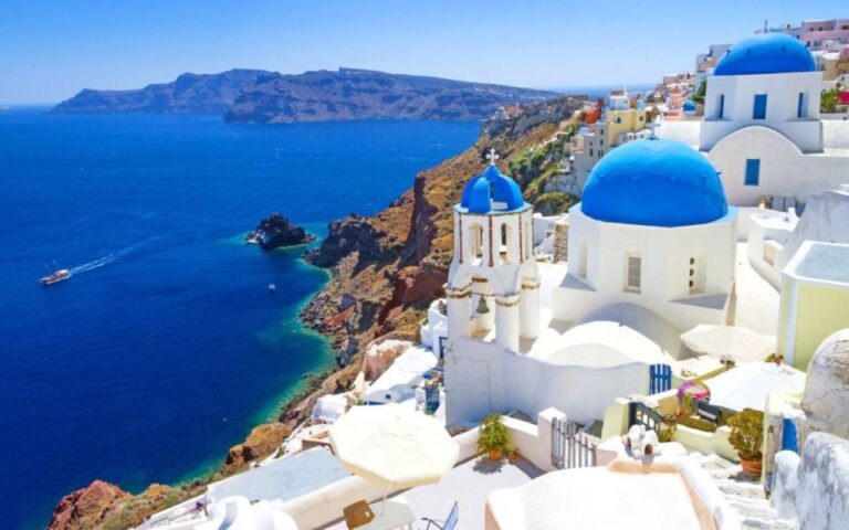 Thera: Santorini Highlights Private Guided Tour