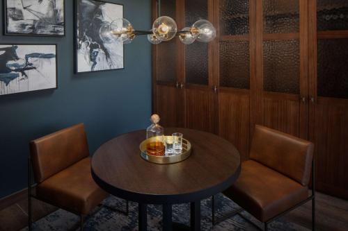 Thompson San Antonio - Riverwalk, by Hyatt - Guest Experience and Reviews
