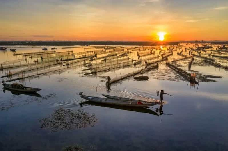 Thuy Bieu Village and Tam Giang Lagoon - Overview of Thuy Bieu Village