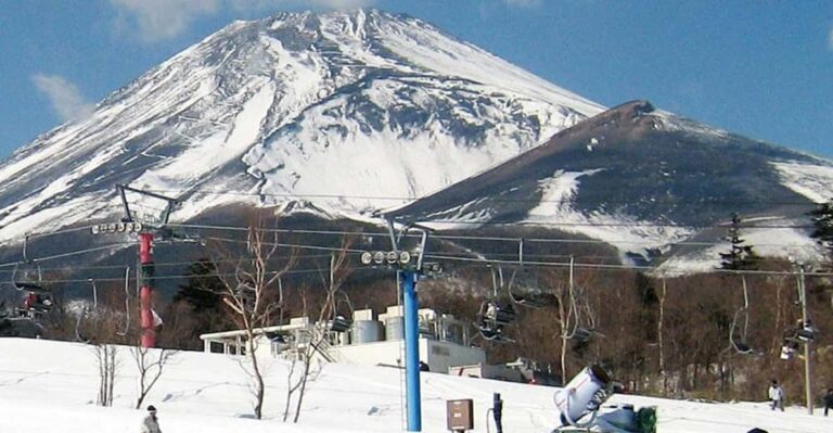 Tokyo: Fuji Mountain Skiing and Hot Spring Day Trip