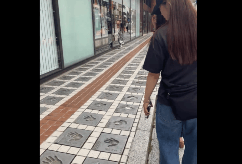 Tokyo:Asakusa Tour With University Students With Kimono Worn - Local Food Highlights