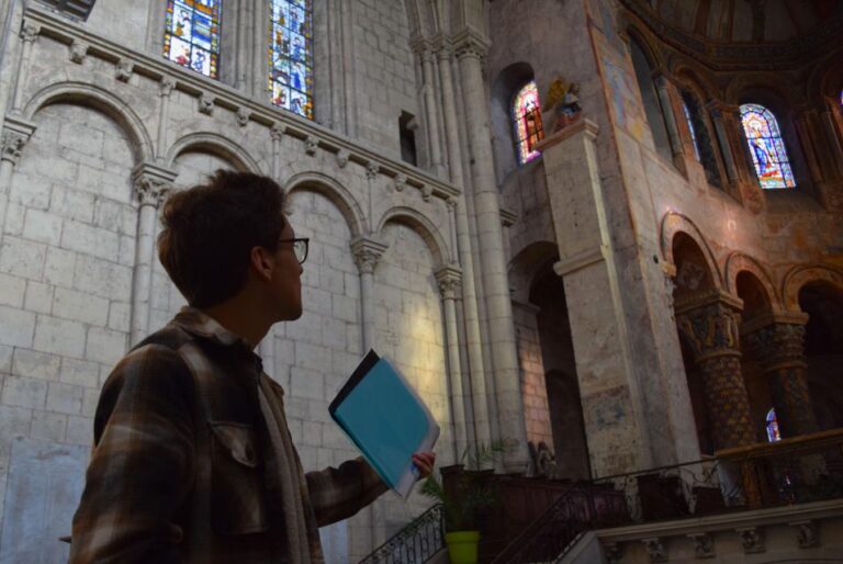 Tour of the Catholic Churches of Poitiers