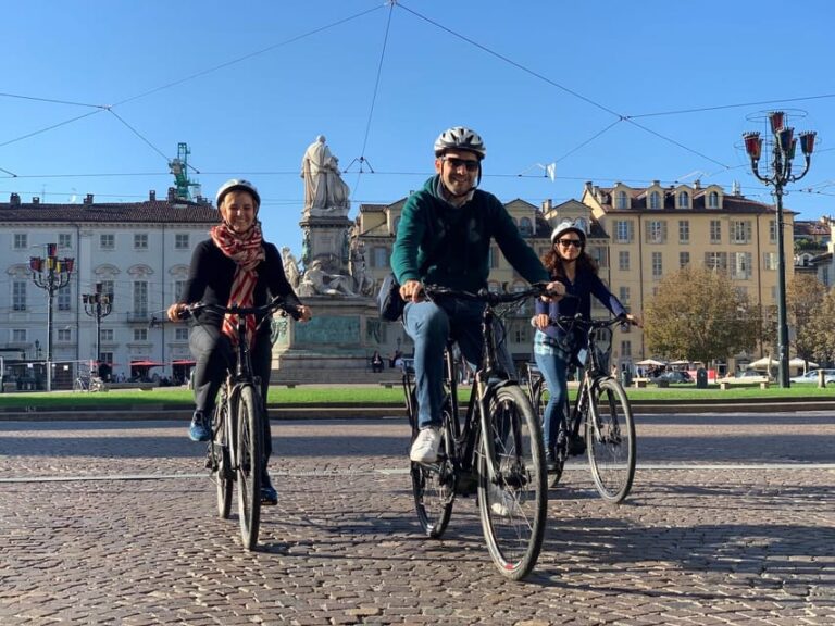 Turin: Classic Bike Tour, the Historic Center and the Hill