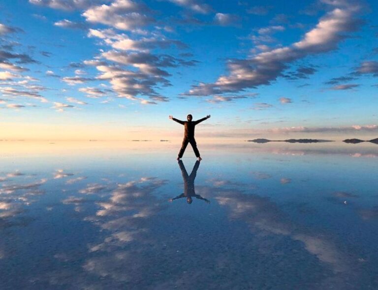 Uyuni: Night of Stars + Sunrise in the Salar De Uyuni