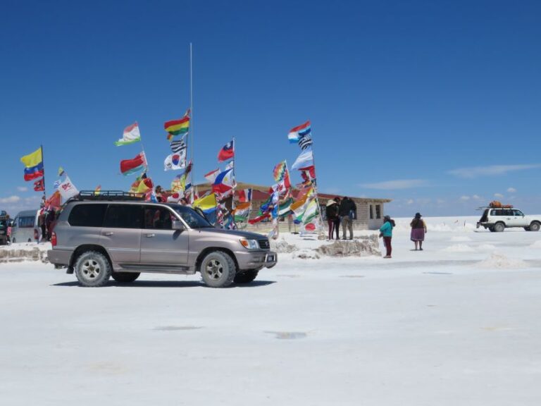 Uyuni: Uyuni Salt Flats With Sunset and Wine Tasting