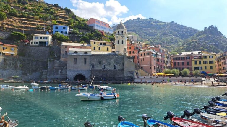 Vernazza: Cinque Terre Cruise With Snorkel and Sunset Option