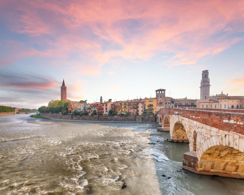 Verona: Express Walk With a Local in 60 Minutes - Tour Overview and Pricing