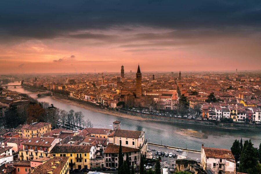 Verona: Interactive Map for a Self-Guided Tour.