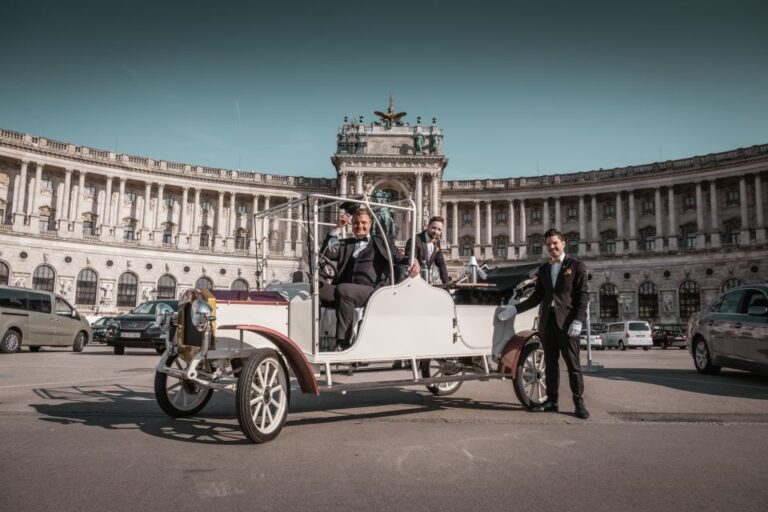 Vienna: City Sightseeing Tour in an Electro Vintage Car