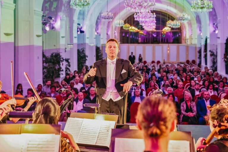 Vienna: Mozart and Strauss Concert in Schoenbrunn