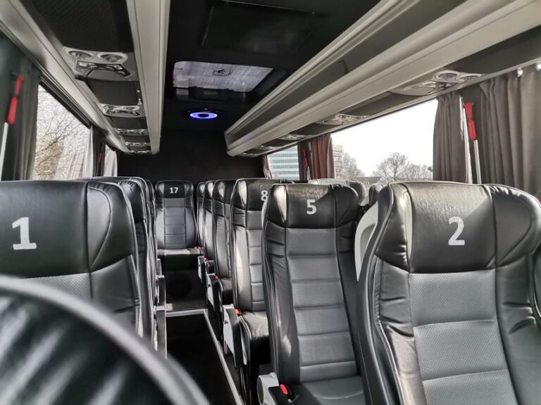 Vienna: Private Minibus Ticket To/From Vienna Airport (Vie)