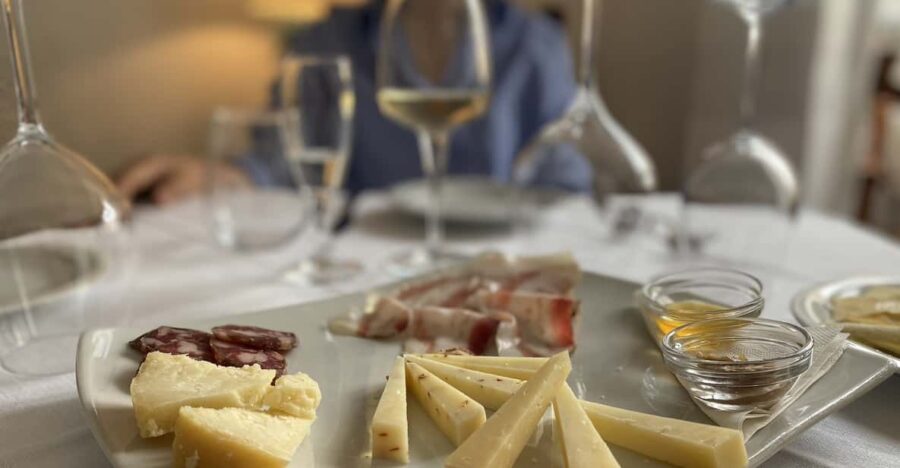 Villasimius: Guided Tasting of Local Wines and Food