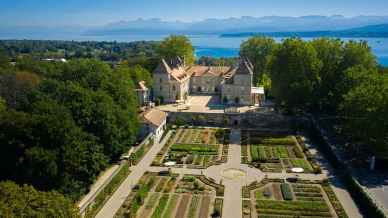 Visit of the Castle of Prangins and the City of Nyon