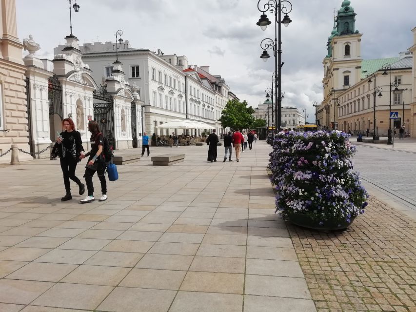 Warsaw: 2-Hour Chopins Life Walking Tour - Tour Overview