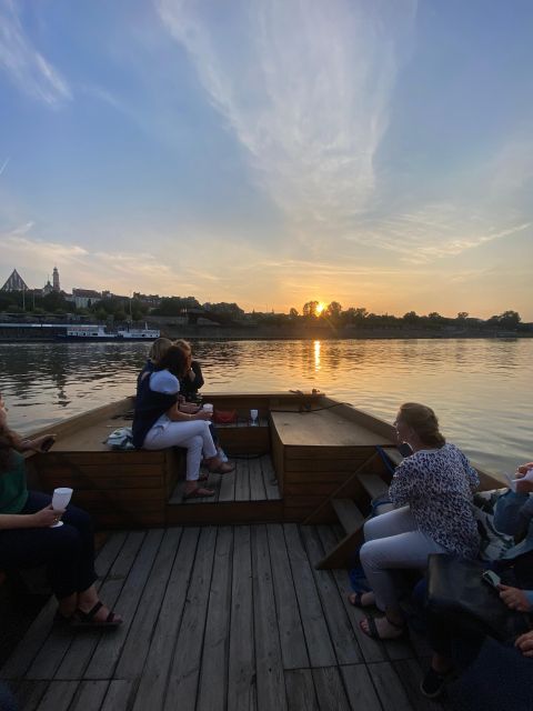 Warsaw: Evening Vistula Cruise With Prosecco - Overview and Pricing