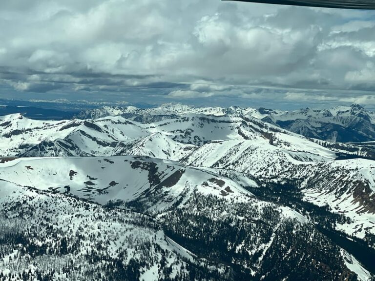 West Yellowstone: 30 Minute Aerial Tour Yellowstone Skyline