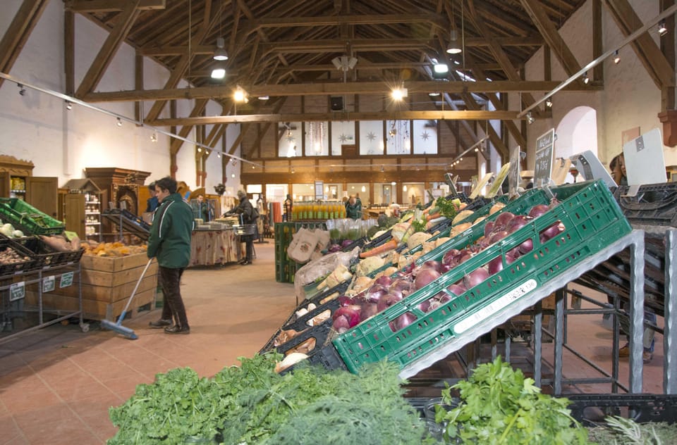 Wiesbaden: Certified Organic Farm - Domäne Mechtildshausen - Farm Overview