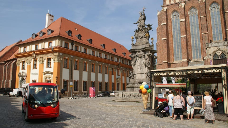 Wroclaw: 2-Hour Private E-Bus Tour for Small Groups/4 Places - Tour Overview and Pricing