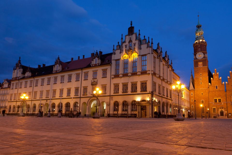 Wroclaw: First Discovery Walk and Reading Walking Tour - Overview of the Tour