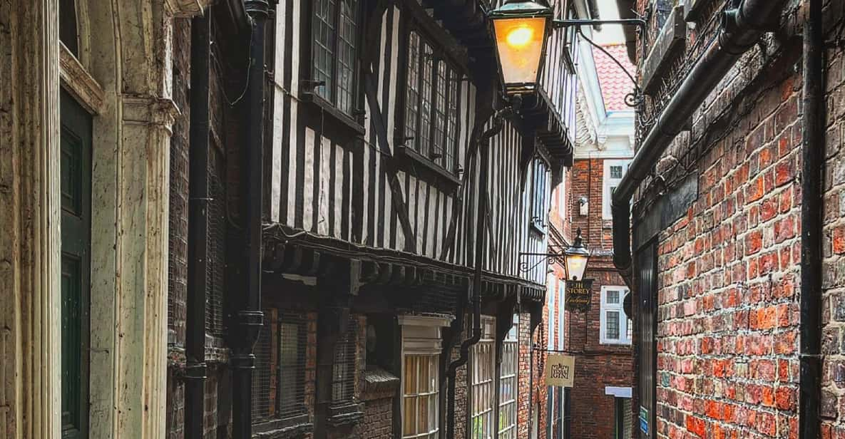 York's Snickelways Story Walking Tour - Exploring Yorks Hidden Alleys