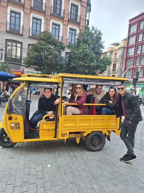 2-Hour Tuk Tuk Tour of the Best of Madrid With Audio Guide - Key Points