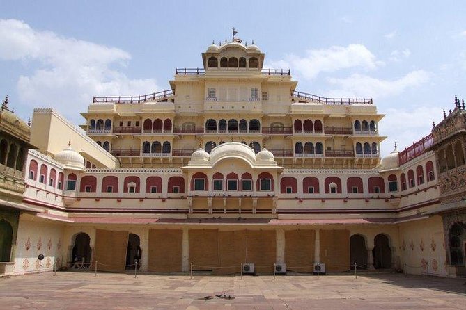 1-Day Trip to Jaipur From Mumbai With Both Side Commercial Flights - Inclusions