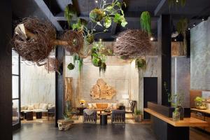 1 Hotel Central Park - Facilities and Amenities