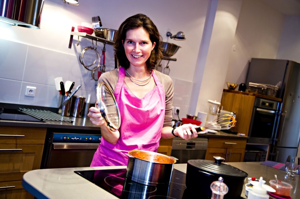 2.5 Hour French Pastry Cooking Class in Paris - Meet Chef Noémie