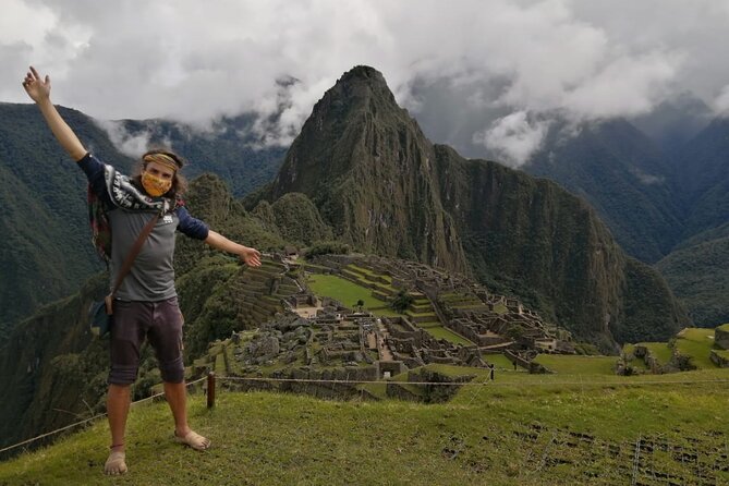 2.5hr Guided Tour of Machu Picchu With Top-Rated Private Guide - Meeting and Pickup