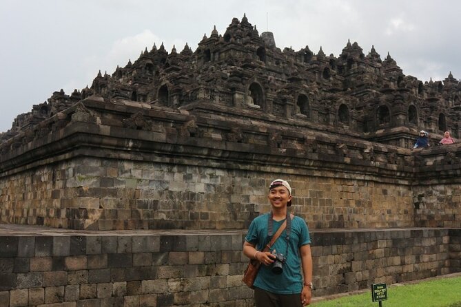 2-Day Java Tour From Bali Including Yogyakarta and Borobudur Temple - Itinerary Breakdown