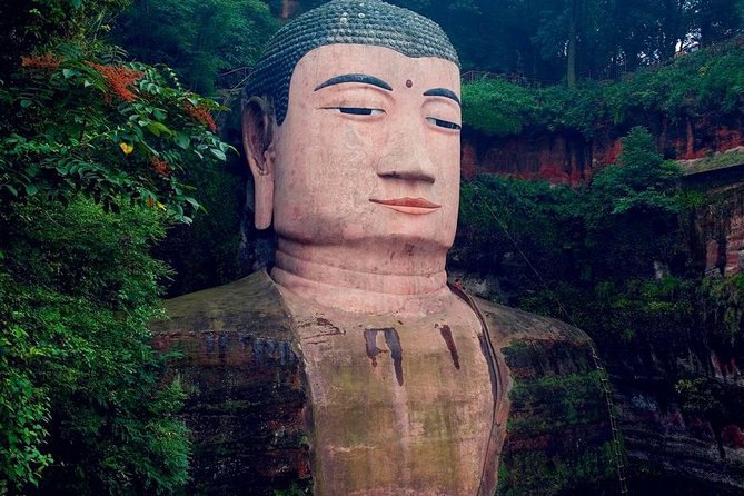 2-Day Private Tour of Leshan Grand Buddha and Emei Shan Including Monastery Stay - Day 1 Itinerary