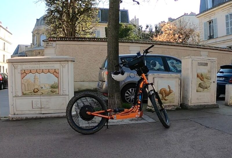 2 Wheel Electric Tour Street Art in Versailles - Itinerary Highlights