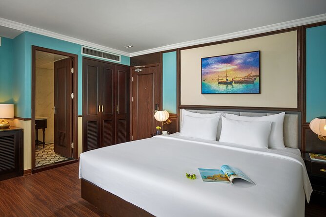 3-Day Cruise Tour to Halong Bay and Lan Ha Bay From Hanoi - Onboard Amenities