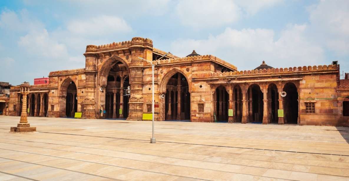 3 Hour Heritage Walk in the Walled City of Ahmedabad - Highlights of the Tour