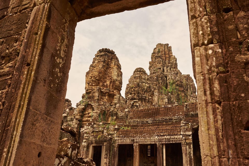 4 Days Private Tour Phnom Penh & Siem Reap Include Flight - Detailed Itinerary