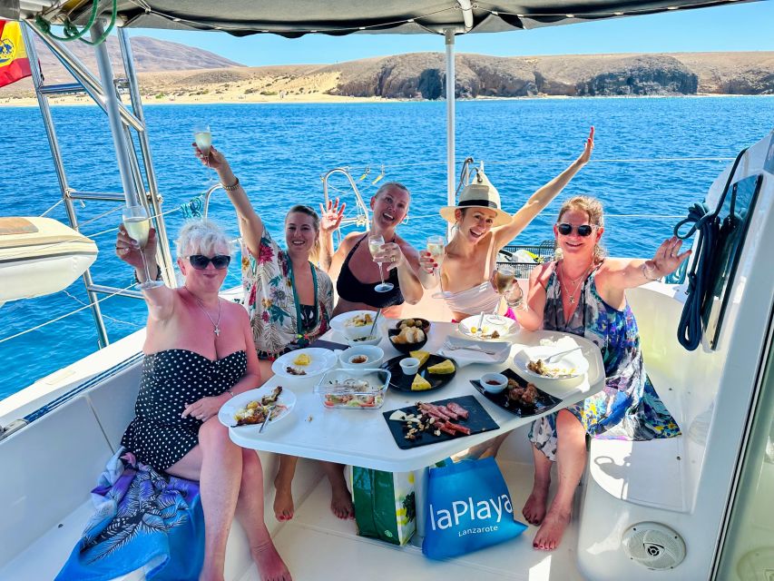 4 Hour Shared Sailing to Papagayo Beaches (12people Max) - Included in the Trip