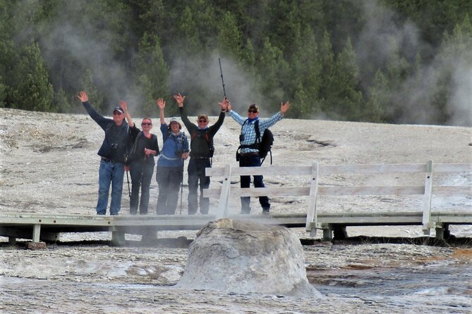 6-Mile Geyser Hiking Tour in Yellowstone With Lunch - Wildlife Viewing Opportunities