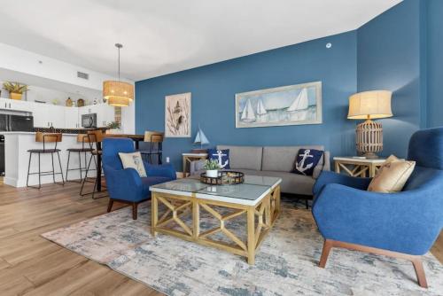 9th Floor 2BR 2 BATH King Suite Beach Shuttle, Heated Pool! - Amenities and Features