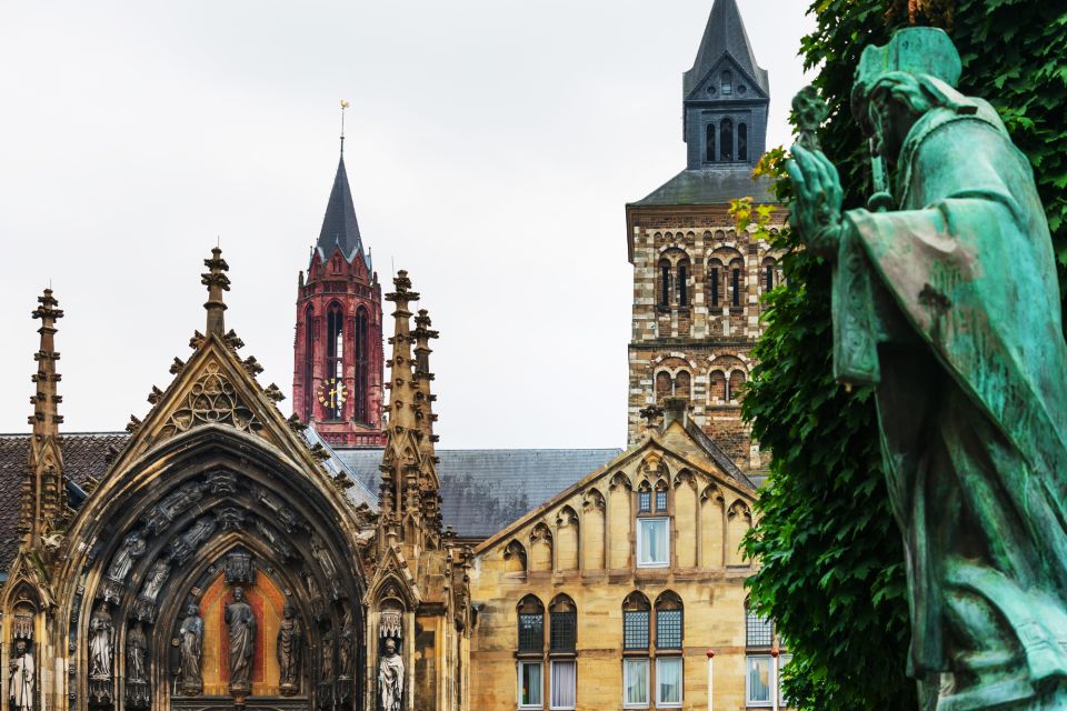 Aachen: First Discovery Walk and Reading Walking Tour - Experience Highlights