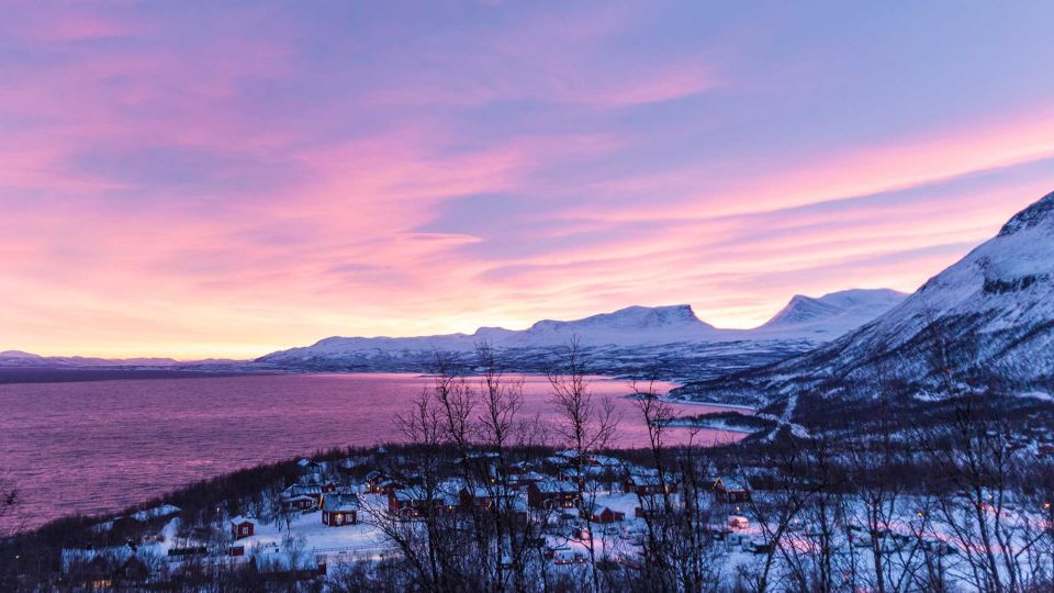 Abisko: Guided Sunrise Morning Hike With Hot Chocolate - Experience Highlights