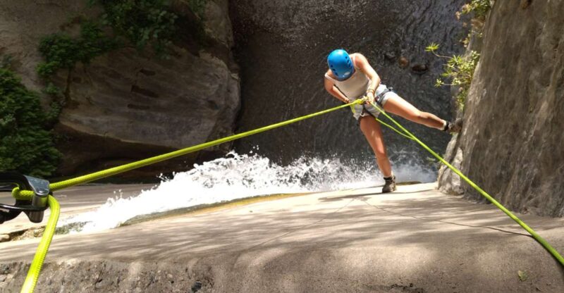 Adventure Cahorros, Monachil/ Climbing and Abseiling Granada - Climbing and Abseiling Experiences