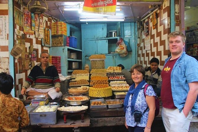 Agra Food Walk - Historical Significance of Jama Masjid