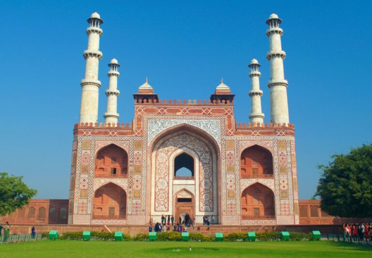 Agra: Private Taj Mahal And Agra Fort Guided Tour by Car